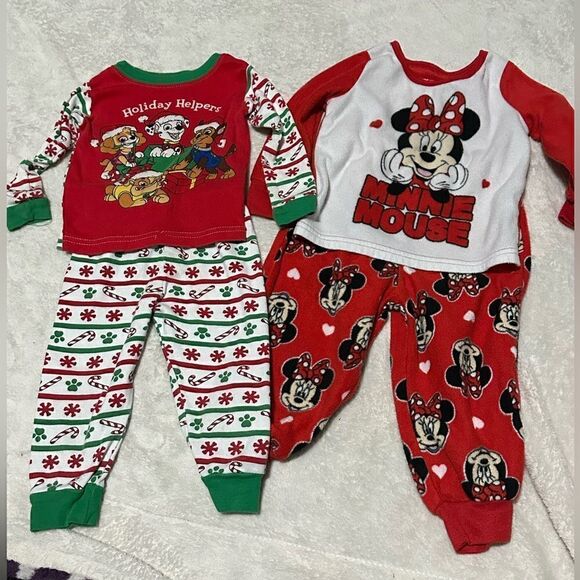 Paw Patrol / Minnie Mouse pajamas - set of 2 - size 2T - Picture 1 of 9